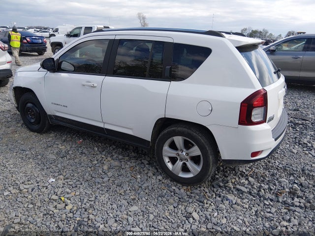 44923780 :رقم المزاد ، 1C4NJDBB4ED661250 vin ، 2014 Jeep Compass Sport مزاد بيع