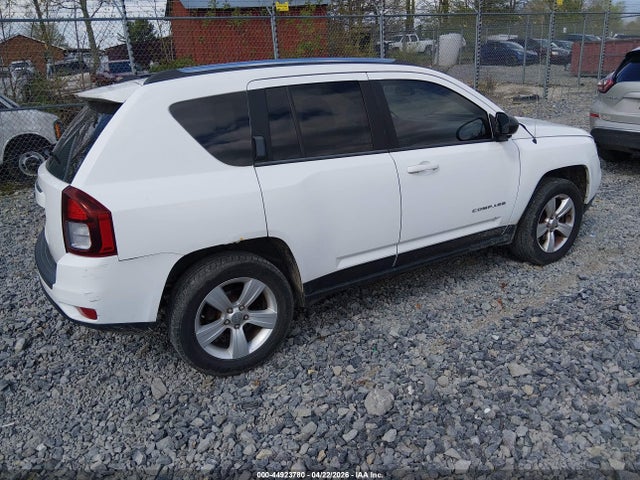 44923780 :رقم المزاد ، 1C4NJDBB4ED661250 vin ، 2014 Jeep Compass Sport مزاد بيع