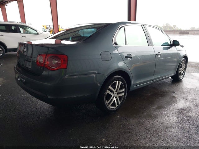 2006 Volkswagen Jetta Tdi მანქანა იყიდება აუქციონზე, vin: 3VWRT81K56M658655, აუქციონის ნომერი: 44923792