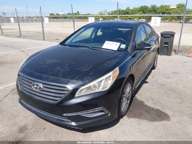 Hyundai Sonata Limited 2015 5NPE34AF4FH016995 Image 2