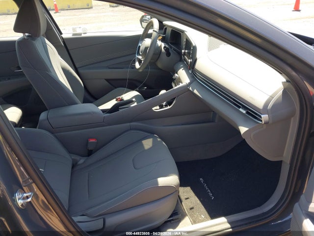 2025 Hyundai Elantra Sel Sport მანქანა იყიდება აუქციონზე, vin: KMHLM4DG1SU027540, აუქციონის ნომერი: 44923805