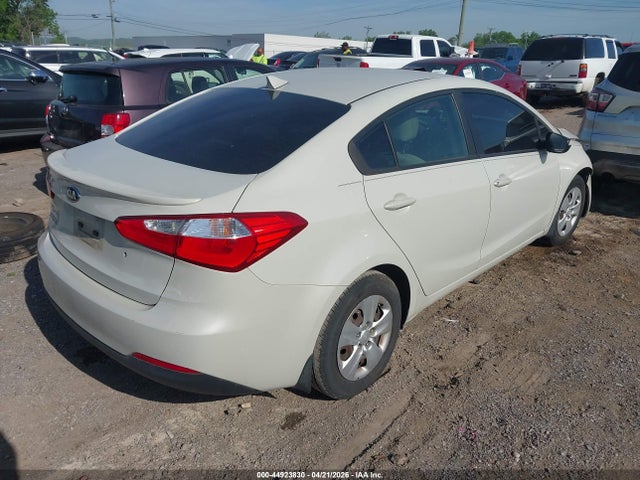 2015 Kia Forte Lx მანქანა იყიდება აუქციონზე, vin: KNAFK4A62F5359230, აუქციონის ნომერი: 44923830