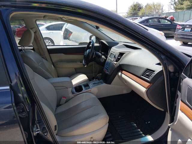 44923833 :رقم المزاد ، 4S4BRBKC5D3294609 vin ، 2013 Subaru Outback 2.5i Limited مزاد بيع