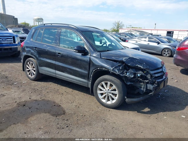 44923834 :رقم المزاد ، WVGBV7AX7FW522592 vin ، 2015 Volkswagen Tiguan Se مزاد بيع