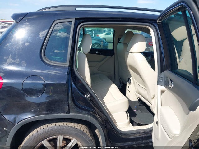 44923834 :رقم المزاد ، WVGBV7AX7FW522592 vin ، 2015 Volkswagen Tiguan Se مزاد بيع