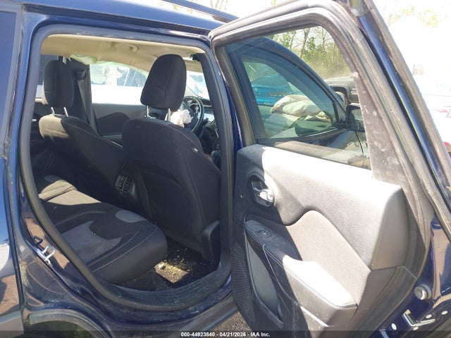 Продажа на аукционе авто 2016 Jeep Cherokee Sport, vin: 1C4PJMABXGW199052, номер лота: 44923840