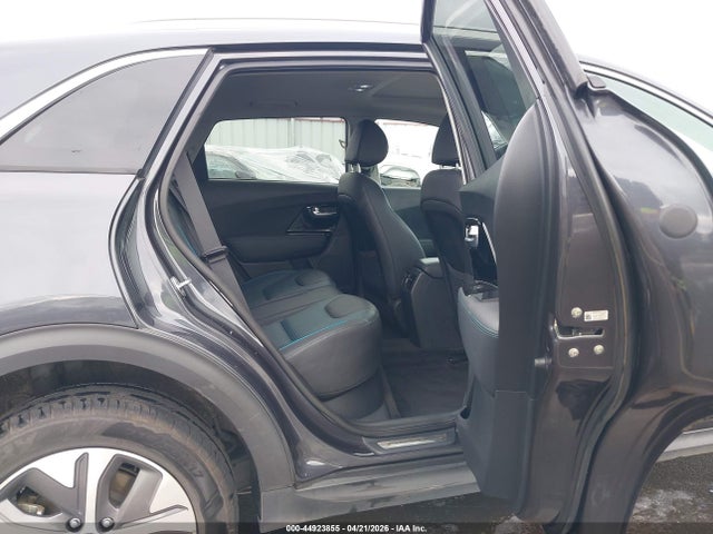 44923855 :رقم المزاد ، KNDCE3LG1K5021857 vin ، 2019 Kia Niro Ev Ex Premium مزاد بيع