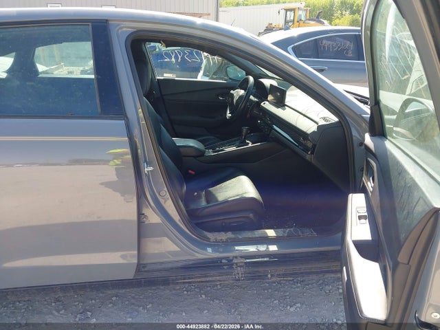 Продажа на аукционе авто 2023 Honda Accord Hybrid Sport-l, vin: 1HGCY2F70PA010457, номер лота: 44923882