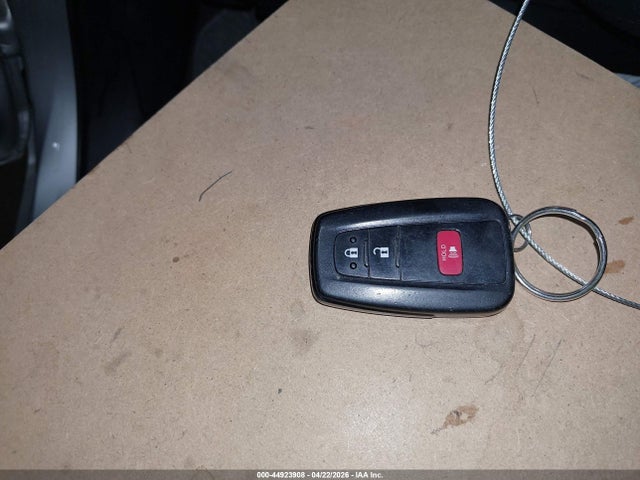 JTDKBRFU1G3512912 Toyota Prius Two