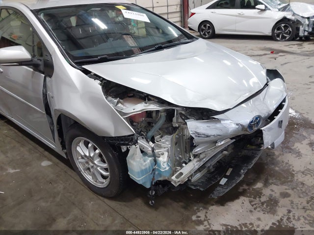 JTDKBRFU1G3512912 Toyota Prius Two