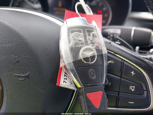 44923921 :رقم المزاد ، 55SWF4KBXGU111194 vin ، 2016 Mercedes-benz C 300 4matic مزاد بيع