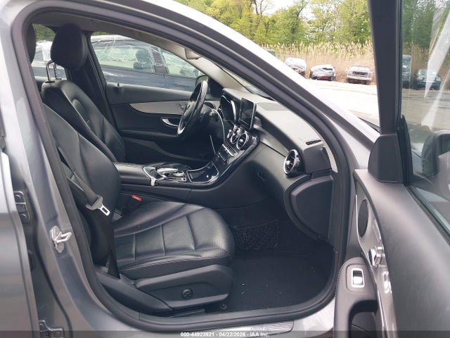 44923921 :رقم المزاد ، 55SWF4KBXGU111194 vin ، 2016 Mercedes-benz C 300 4matic مزاد بيع