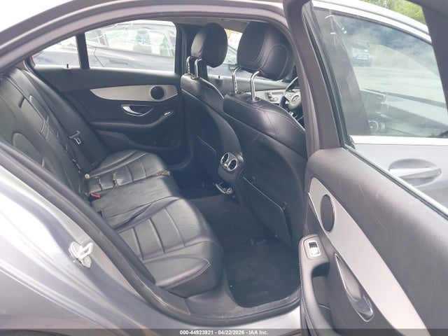 44923921 :رقم المزاد ، 55SWF4KBXGU111194 vin ، 2016 Mercedes-benz C 300 4matic مزاد بيع