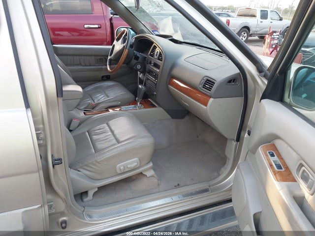 44923922 :رقم المزاد ، JNRDR09X21W204563 vin ، 2001 Infiniti Qx4 Luxury مزاد بيع