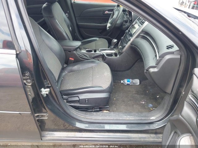 44923939 :رقم المزاد ، 1G11C5SL0FF157235 vin ، 2015 Chevrolet Malibu 1lt مزاد بيع