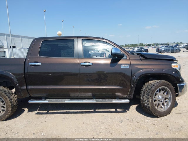 5TFAW5F14JX729403 Toyota Tundra 1794 5.7l V8