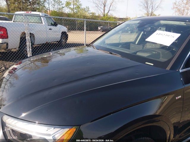 Продажа на аукционе авто 2022 Audi Q5 Prestige 45 Tfsi S Line Quattro S Tronic, vin: WA1FAAFY1N2062166, номер лота: 44923975