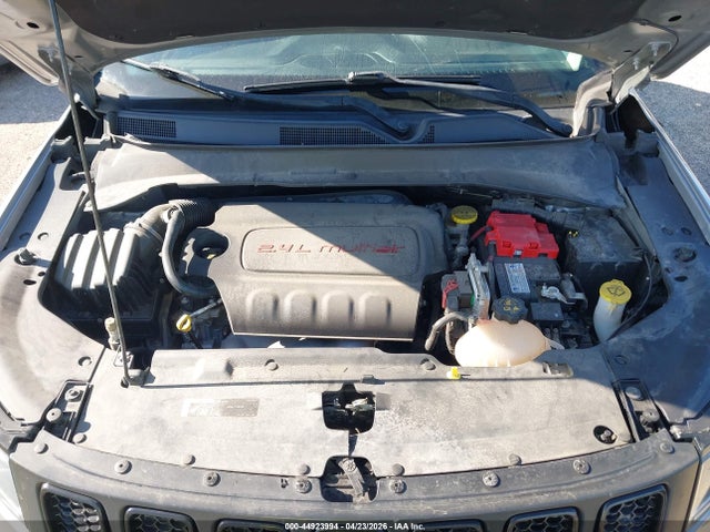 44923994 :رقم المزاد ، 3C4NJCBB5KT762975 vin ، 2019 Jeep Compass Altitude Fwd مزاد بيع