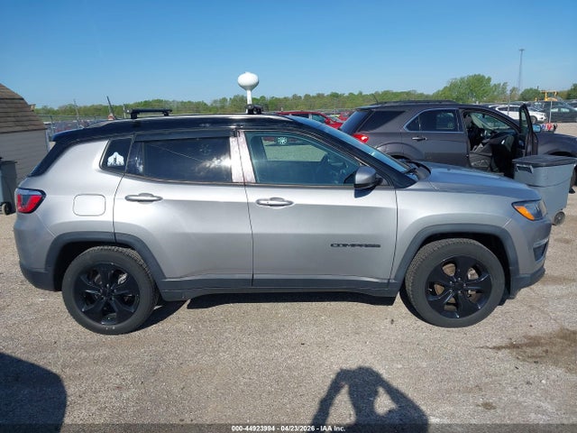 44923994 :رقم المزاد ، 3C4NJCBB5KT762975 vin ، 2019 Jeep Compass Altitude Fwd مزاد بيع
