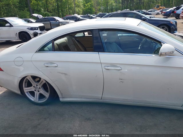 44924000 :رقم المزاد ، WDDDJ72X07A097986 vin ، 2007 Mercedes-benz Cls 550 مزاد بيع