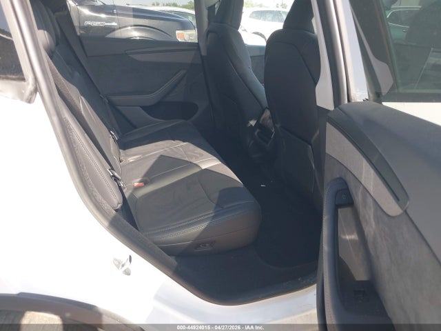 7SAYGDED9TA439656 Tesla Model Y Premium Rear-wheel Drive/standard Rear-wheel Drive