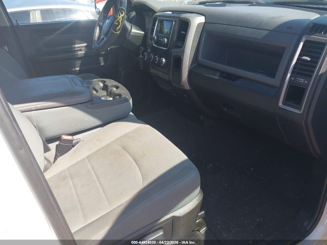 Продажа на аукционе авто 2017 Ram 1500 Tradesman  4x2 6'4 Box, vin: 1C6RR6FG0HS569944, номер лота: 44924030