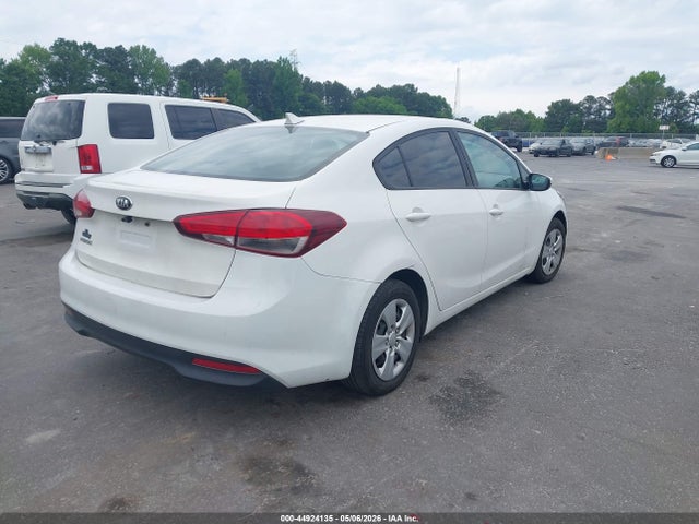 Aukcja sprzedaży 2017 Kia Forte Lx, vin: 3KPFK4A70HE104823, numer aukcji: 44924135