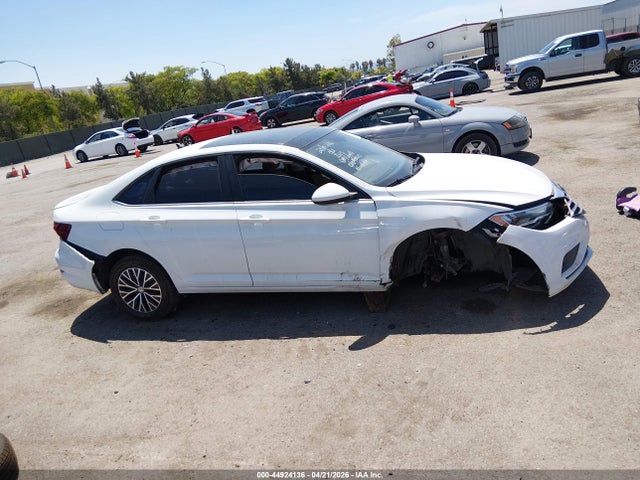 2019 Volkswagen Jetta 1.4t R-line/1.4t S/1.4t Se მანქანა იყიდება აუქციონზე, vin: 3VWC57BU8KM084816, აუქციონის ნომერი: 44924136