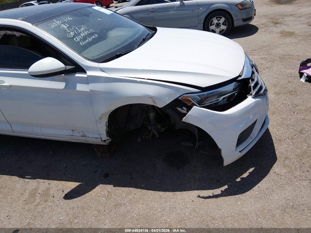 2019 Volkswagen Jetta 1.4t R-line/1.4t S/1.4t Se მანქანა იყიდება აუქციონზე, vin: 3VWC57BU8KM084816, აუქციონის ნომერი: 44924136