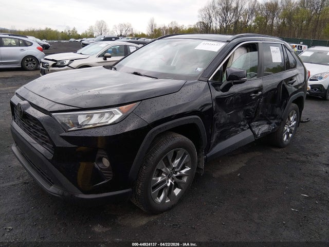 Aukcja sprzedaży 2021 Toyota Rav4 Xle Premium, vin: 2T3A1RFV5MC200643, numer aukcji: 44924137