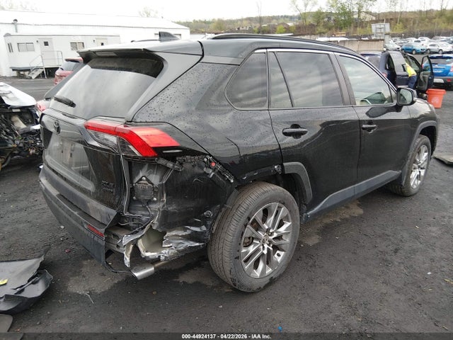 Aukcja sprzedaży 2021 Toyota Rav4 Xle Premium, vin: 2T3A1RFV5MC200643, numer aukcji: 44924137