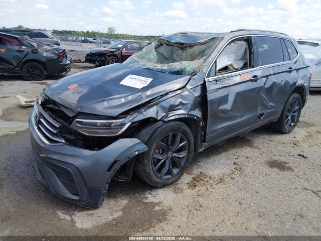 2022 Volkswagen Tiguan 2.0t Se მანქანა იყიდება აუქციონზე, vin: 3VV3B7AX5NM123472, აუქციონის ნომერი: 44924158