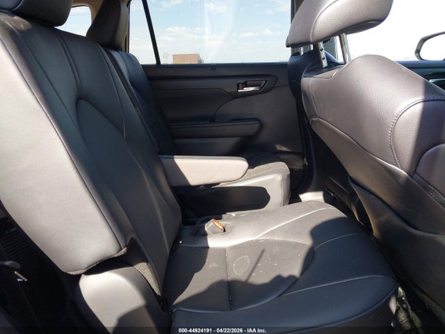 5TDKBRCH0SS660113 Toyota Highlander Hybrid Xle