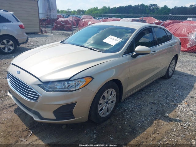 Ford FUSION S 2019 3FA6P0G77KR160071 Image 2