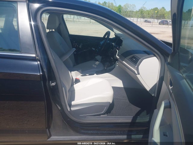 Продаж на аукціоні авто 2019 Volkswagen Jetta 1.4t R-line/1.4t S/1.4t Se, vin: 3VWCB7BU2KM217739, номер лоту: 44924219