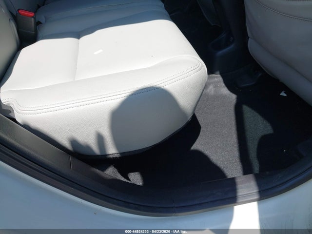 44924233 :رقم المزاد ، 3CZRU5H32GM715502 vin ، 2016 Honda Hr-v Lx مزاد بيع