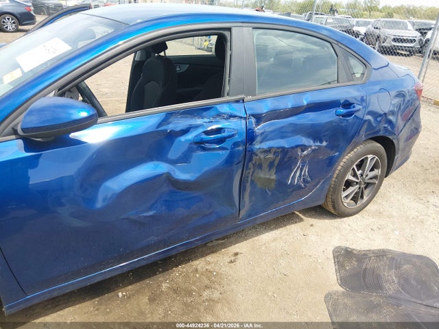 Aukcja sprzedaży 2024 Kia Forte Lxs, vin: 3KPF24AD8RE704772, numer aukcji: 44924236