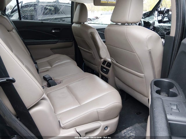 Продажа на аукционе авто 2019 Honda Pilot Touring, vin: 5FNYF6H95KB051263, номер лота: 44924238