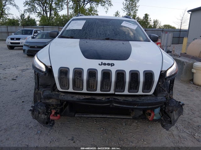2016 Jeep Cherokee Trailhawk მანქანა იყიდება აუქციონზე, vin: 1C4PJMBB7GW246844, აუქციონის ნომერი: 44924325