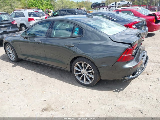 Auction sale of the 2021 Volvo S60 T6 Momentum, vin: 7JRA22TKXMG092420, lot number: 44924327