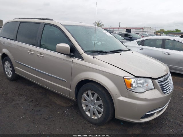 2016 Chrysler Town & Country Touring მანქანა იყიდება აუქციონზე, vin: 2C4RC1BGXGR239389, აუქციონის ნომერი: 44924345