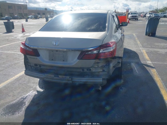 Продажа на аукционе авто 2017 Honda Accord Lx, vin: 1HGCR2F35HA177327, номер лота: 44924367