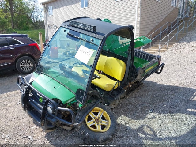 44924376 :رقم المزاد ، 1M0825GEVDM064362 vin ، 2013 John Deere Xuv835m Gator مزاد بيع