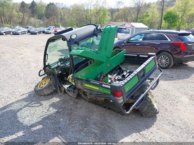 44924376 :رقم المزاد ، 1M0825GEVDM064362 vin ، 2013 John Deere Xuv835m Gator مزاد بيع