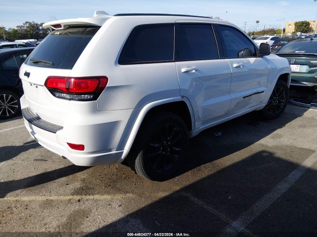 Продажа на аукционе авто 2022 Jeep Grand Cherokee Wk Laredo X 4x4, vin: 1C4RJFAG8NC150415, номер лота: 44924377