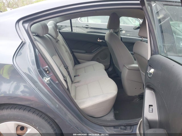 Продаж на аукціоні авто 2016 Kia Forte Lx, vin: KNAFX4A6XG5558559, номер лоту: 44924380
