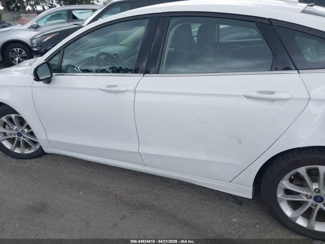 3FA6P0LU9LR173563 Ford Fusion Hybrid Se