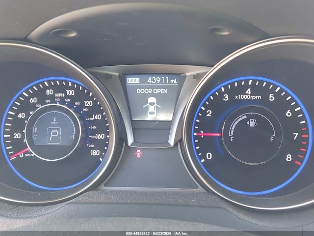 44924437 :رقم المزاد ، KMHHU6KJXFU129148 vin ، 2015 Hyundai Genesis 3.8 Ultimate مزاد بيع