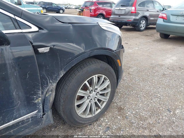44924444 :رقم المزاد ، 1GYKNDRS6JZ185295 vin ، 2018 Cadillac Xt5 Luxury مزاد بيع