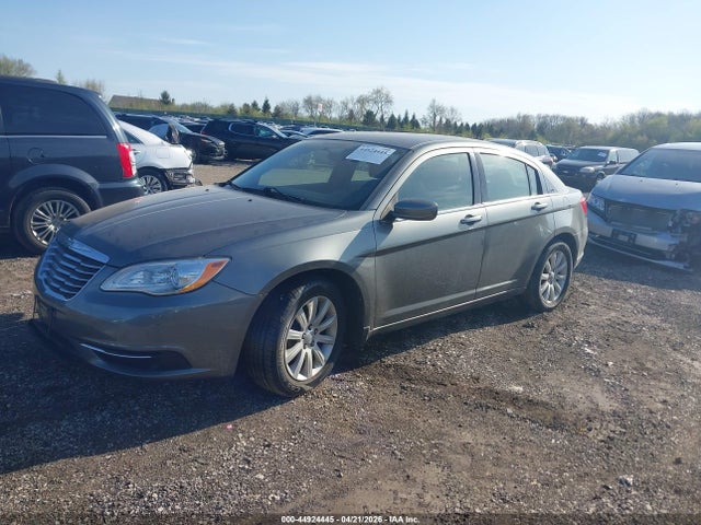 Продаж на аукціоні авто 2012 Chrysler 200 Touring, vin: 1C3CCBBB6CN174133, номер лоту: 44924445